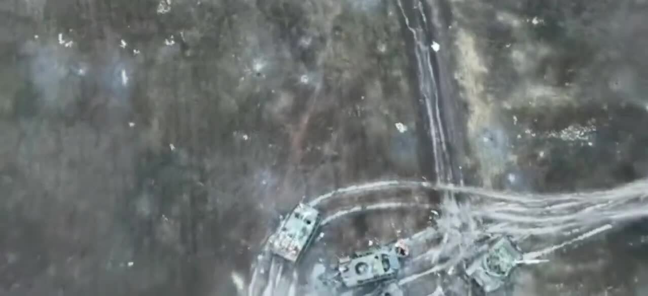 Preview for 🇺🇦War in Ukraine🇺🇦 on X \'The crossroads of Russian death on the Liman Kupyansky sector of the front. Russian military equipment was clearly destroyed while repelling several mass assaults on the same piece of land.