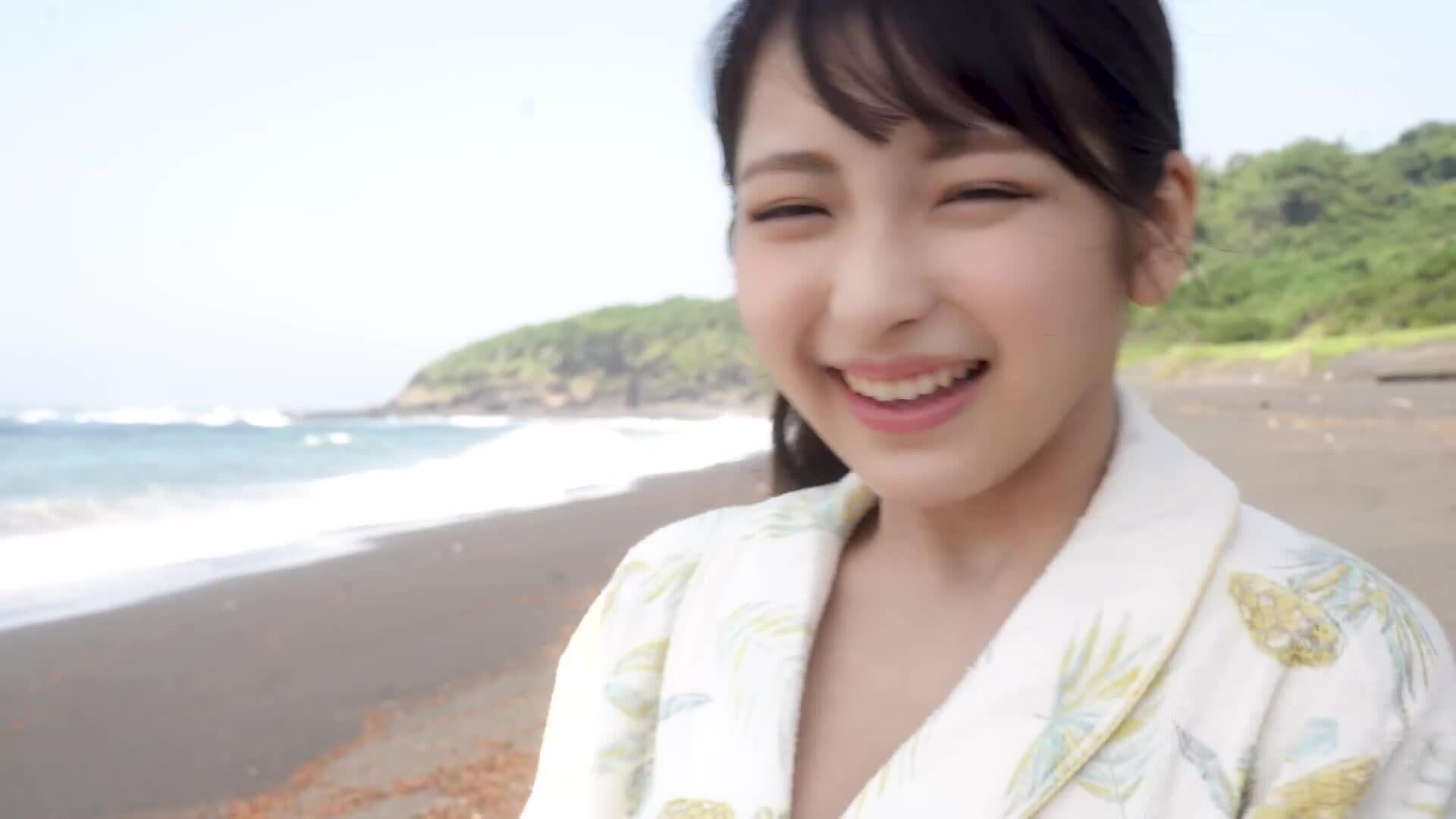 Preview for 【#十味 #2i2】とーみちゃんと、ふたりきりで夏の伊豆大島旅♪ドキドキの近距離カットにも注目！――Toomi