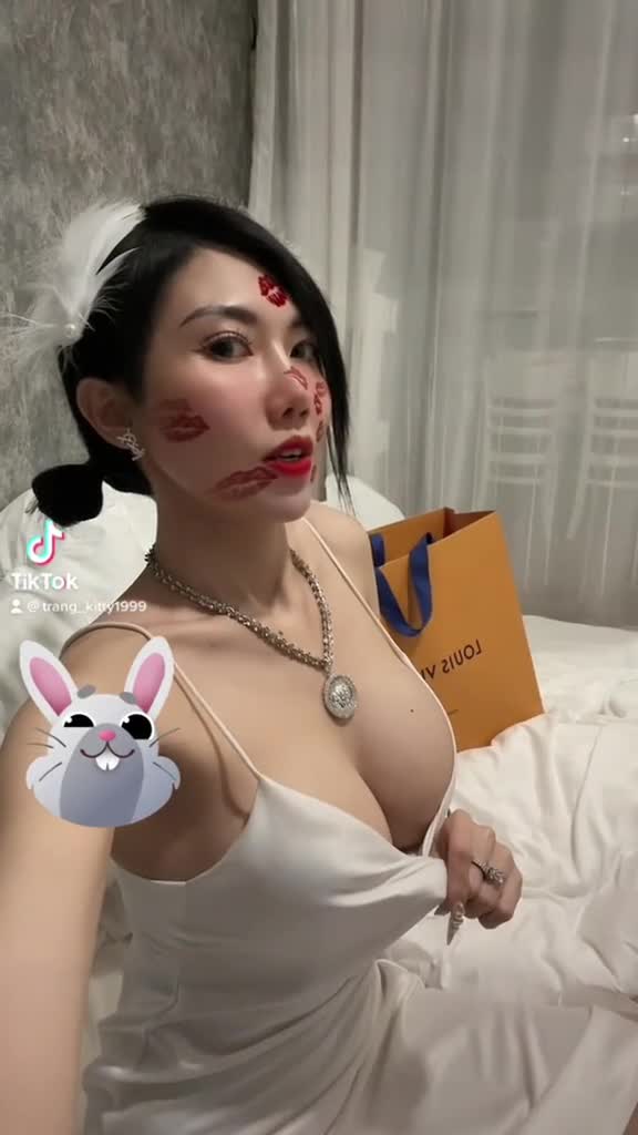 Preview for  7231936898577517830