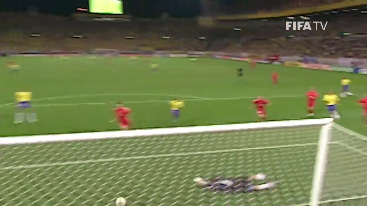 Preview for Ronaldo FIFA World Cup Goals 00 02 06 00 02 19