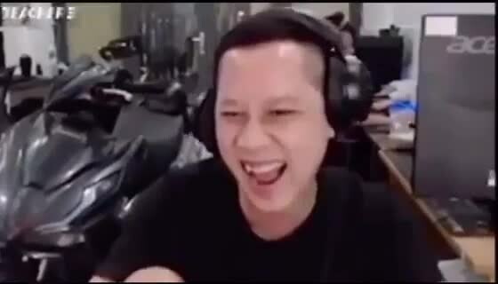 Preview for thầy giáo ba với điệu cười ám ảnh