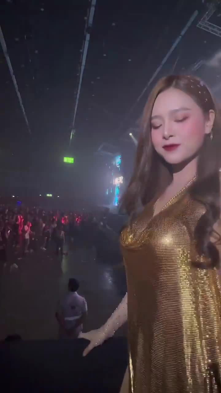 Preview for VID 20230902 192407 195