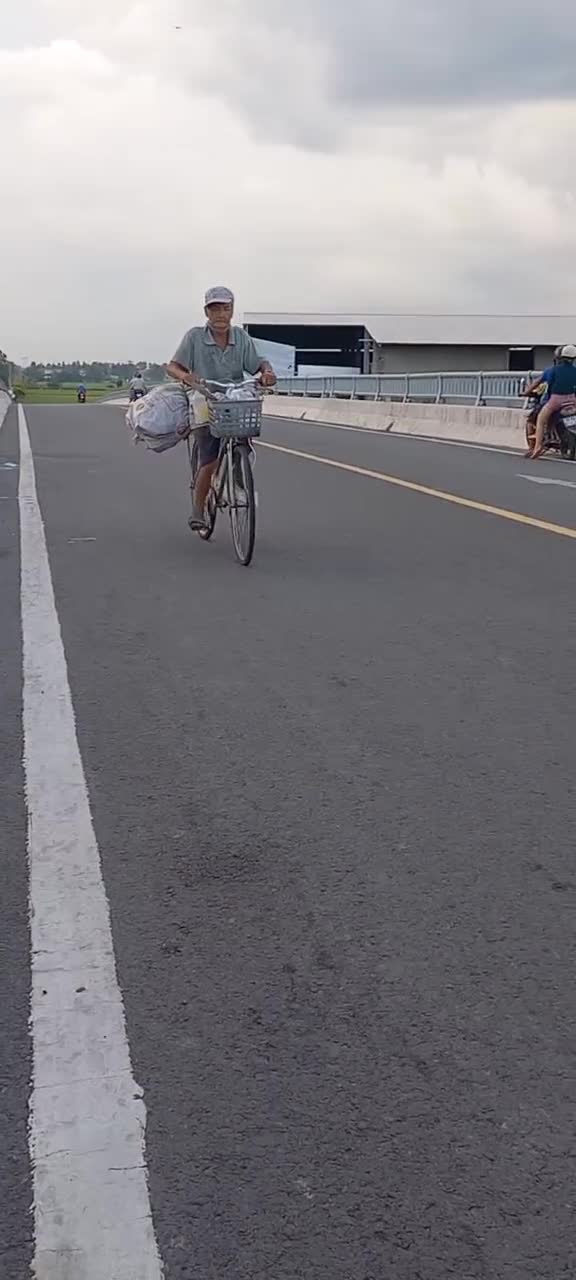 Preview for  7090886612480953627