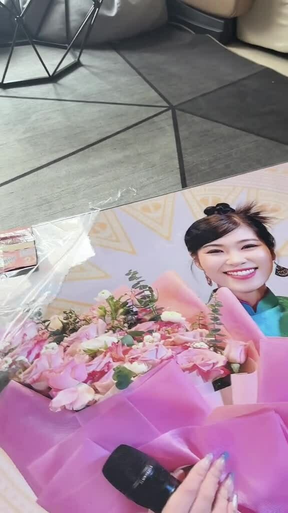 Preview for  7308585627111492872