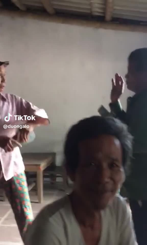 Preview for 54569982