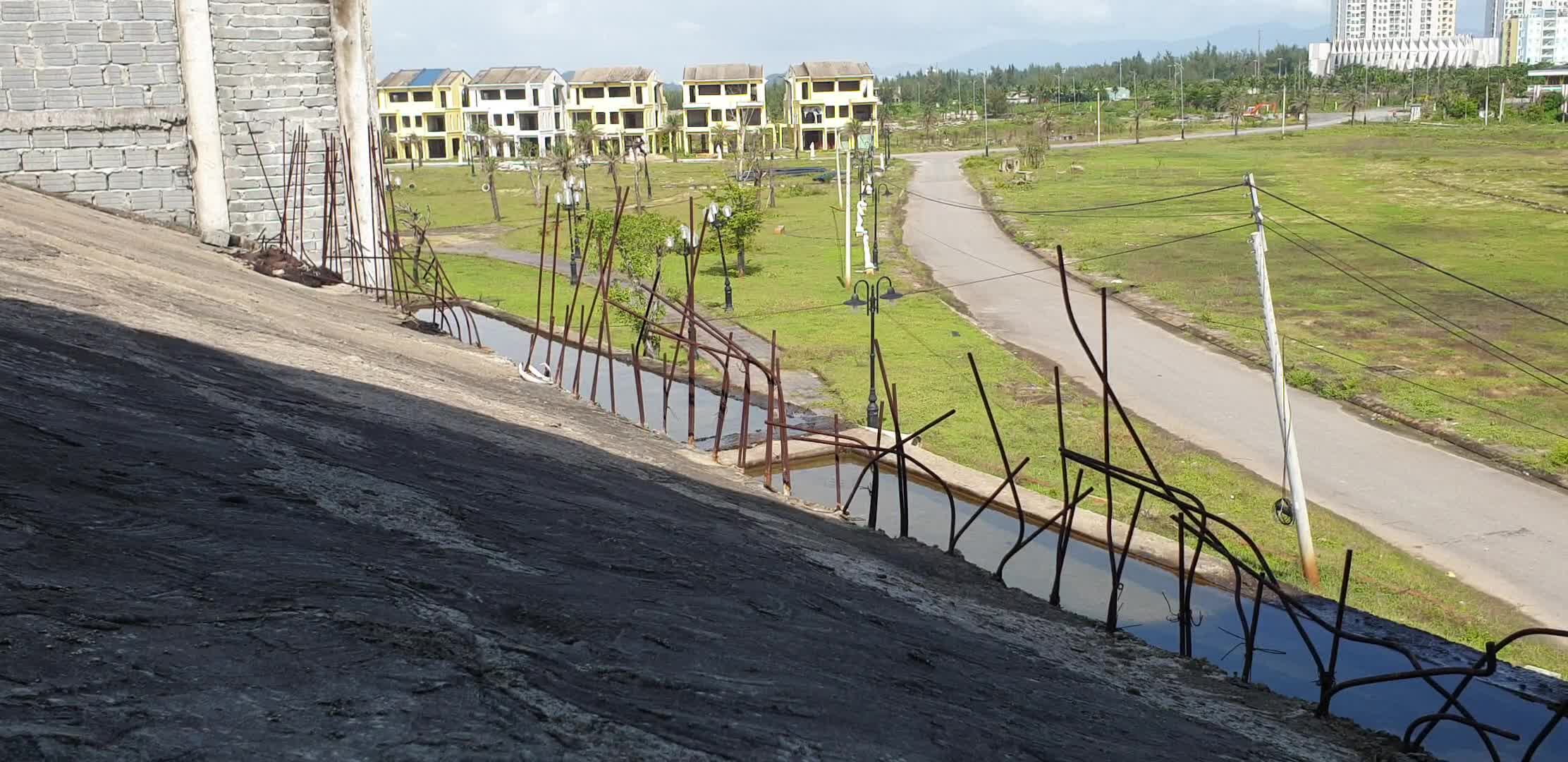 Preview for 23du an bat dong san quang nam